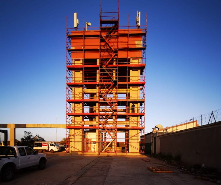 DoraTower